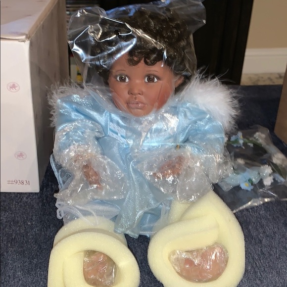 ashton Drake galleries Other - 91/2” doll “The Gospel of Faith”